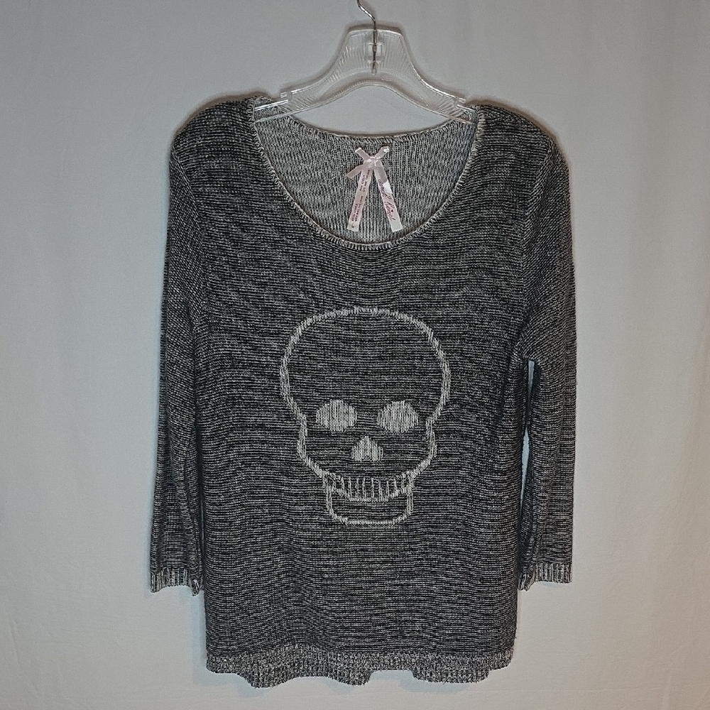 💀Derek Heart Gray Knit Skull Sweater Halloween Ready 🤩